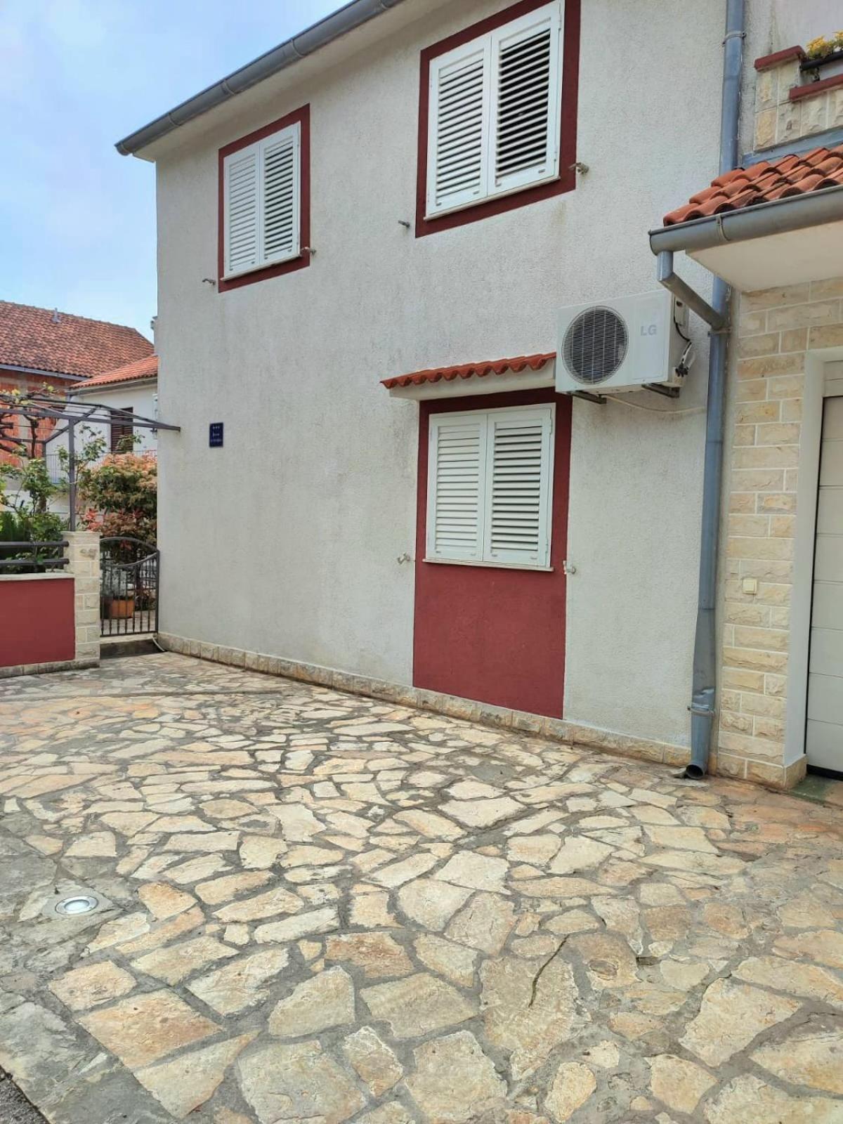 Petra Apartment Vodice Bagian luar foto